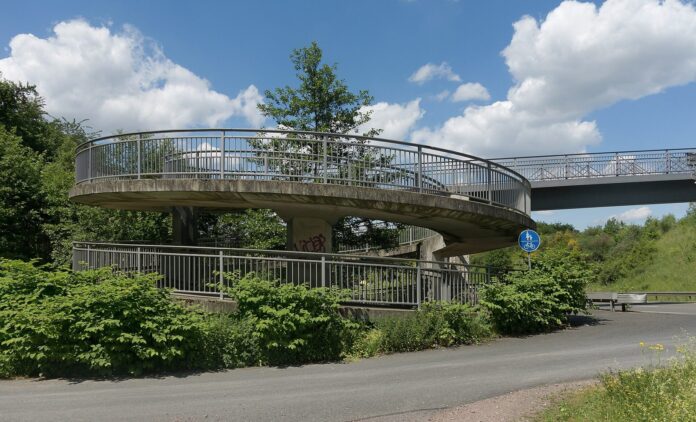 Tussen Schwerte en Aplerbeck, knooppunt voor fietsers en voetgangers foto5 13.