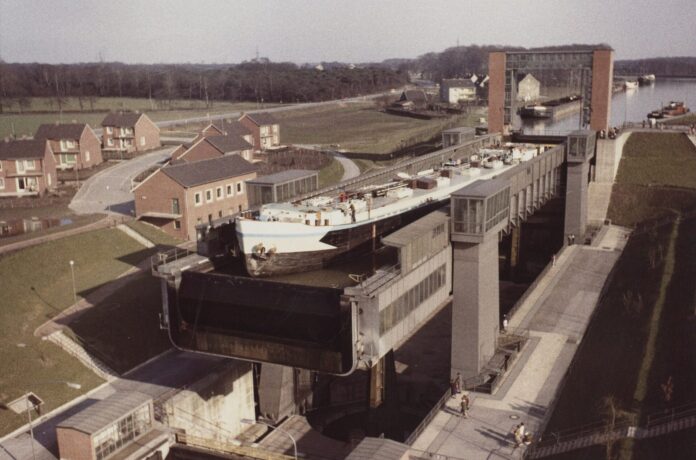 Schiffshebewerk Henrichenburg HB10722